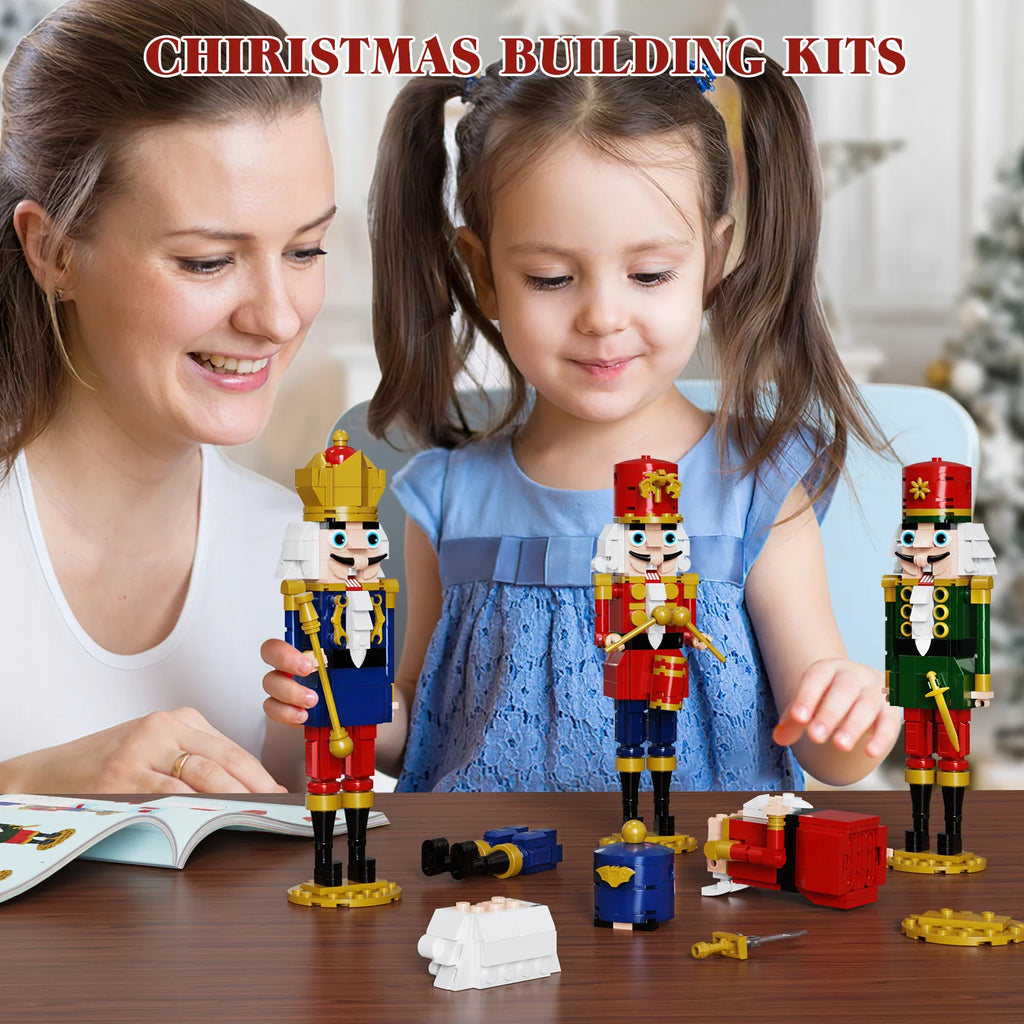 Christmas Nutcracker Building Set – 943 Pieces